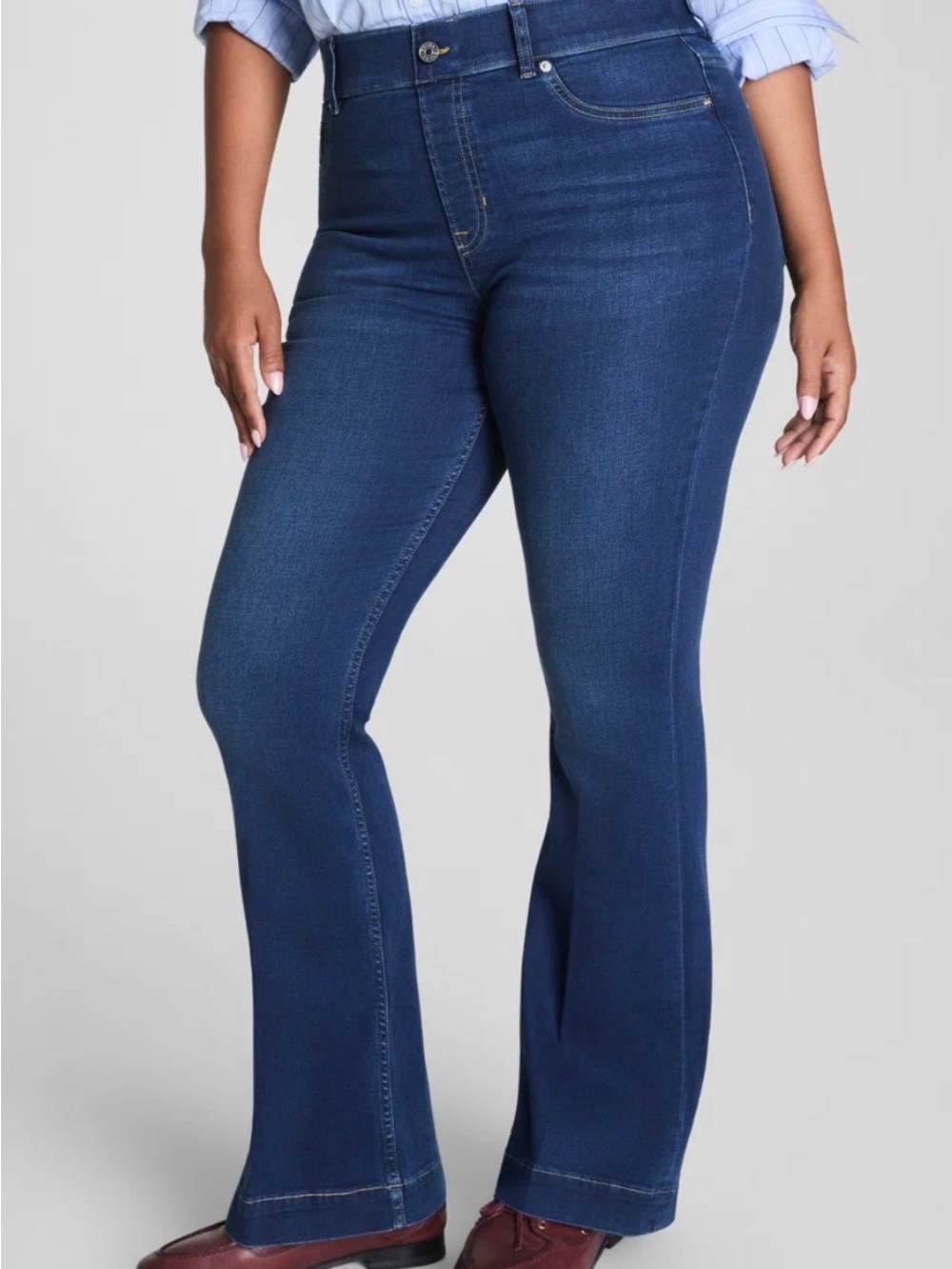 NWT Spanx EveryWear Pull-on Flare Jeans - Authentic Blue. XS